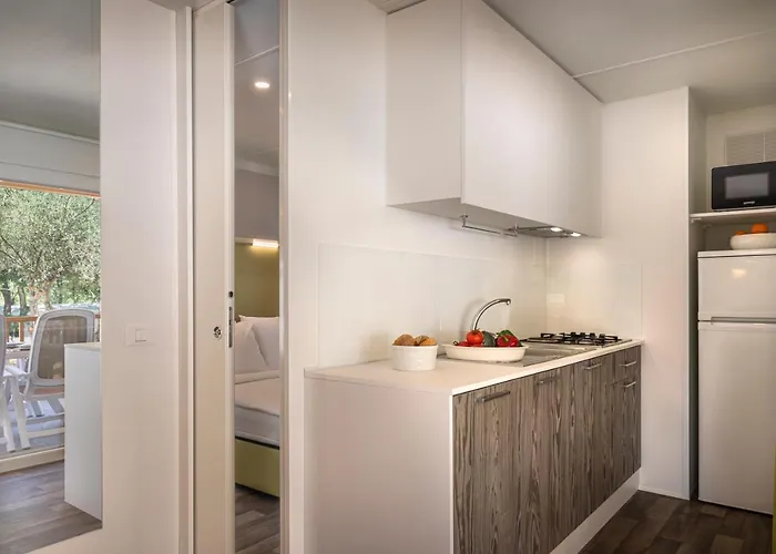 Maistra Porto Sole Mobile Homes 홀리데이파크 브르사르